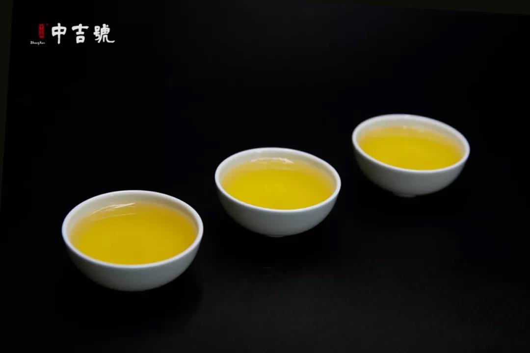 中吉号班盆普洱茶